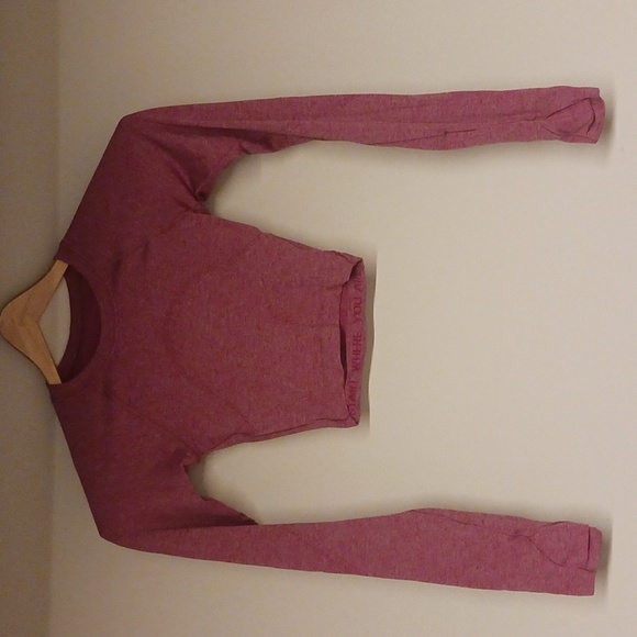 Lululemon Long Sleeve Crop - Picture 1 of 4